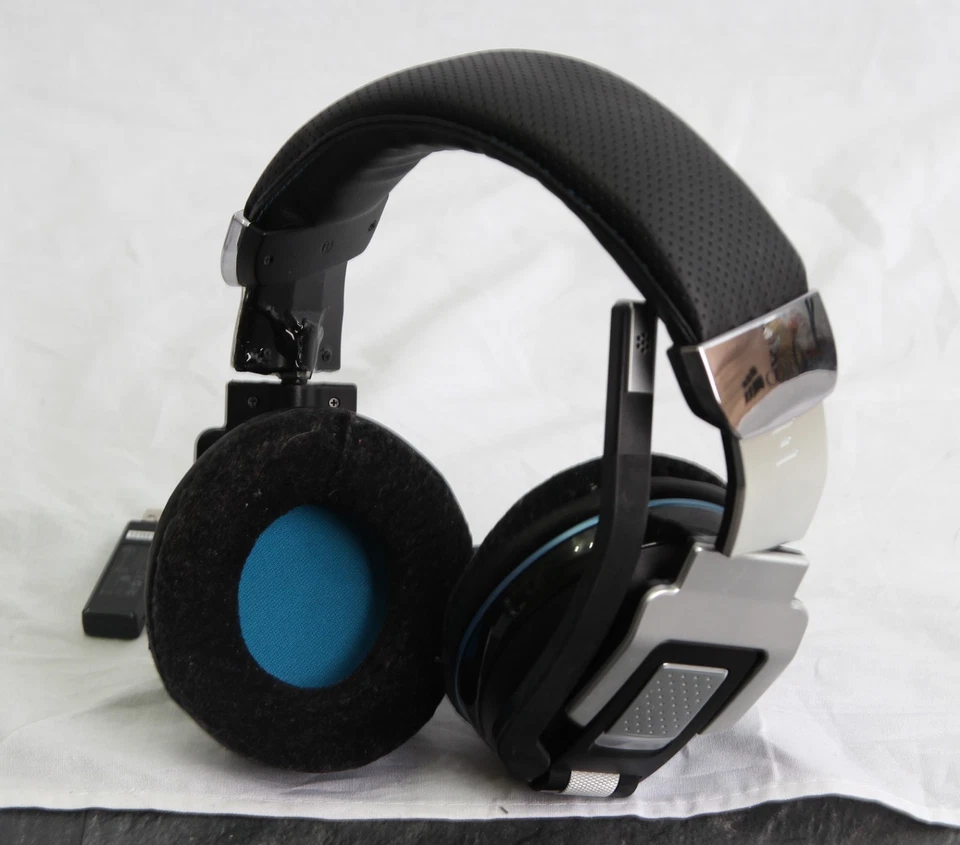 Corsair Headset vengeance 2000 Wireless 7.1 - Bild 2 von 3