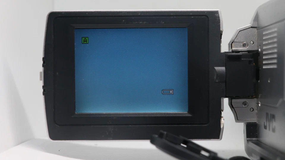 JVC Digital Still Camcorder 400x Zoom DV/SD Tested Powers On + Battery - Image 3 of 4