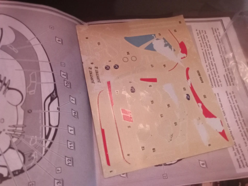 AMT Ertl Lost In Space Jupiter 2 Model Kit #8459 New in open box - Image 3 of 4