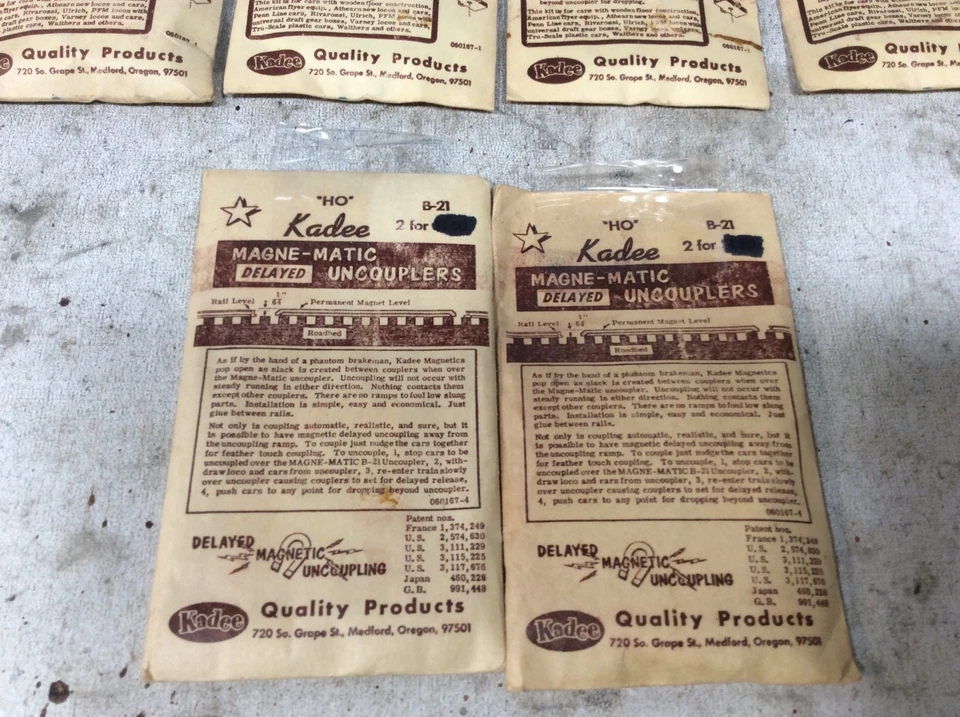 7 bags KADEE H0 Magne-Matic Uncouplers and couplers B-21 / 5 & 10 - Image 2 of 4