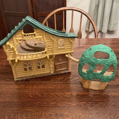 Sylvanian Families Calico Critters Lakeside Lodge Cabin & Baby Treehouse Parts 