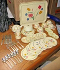VINTAGE 47 PIECE OHIO ART CHILD'S FLORAL METAL TIN TOY TEA PARTY PLAY SET