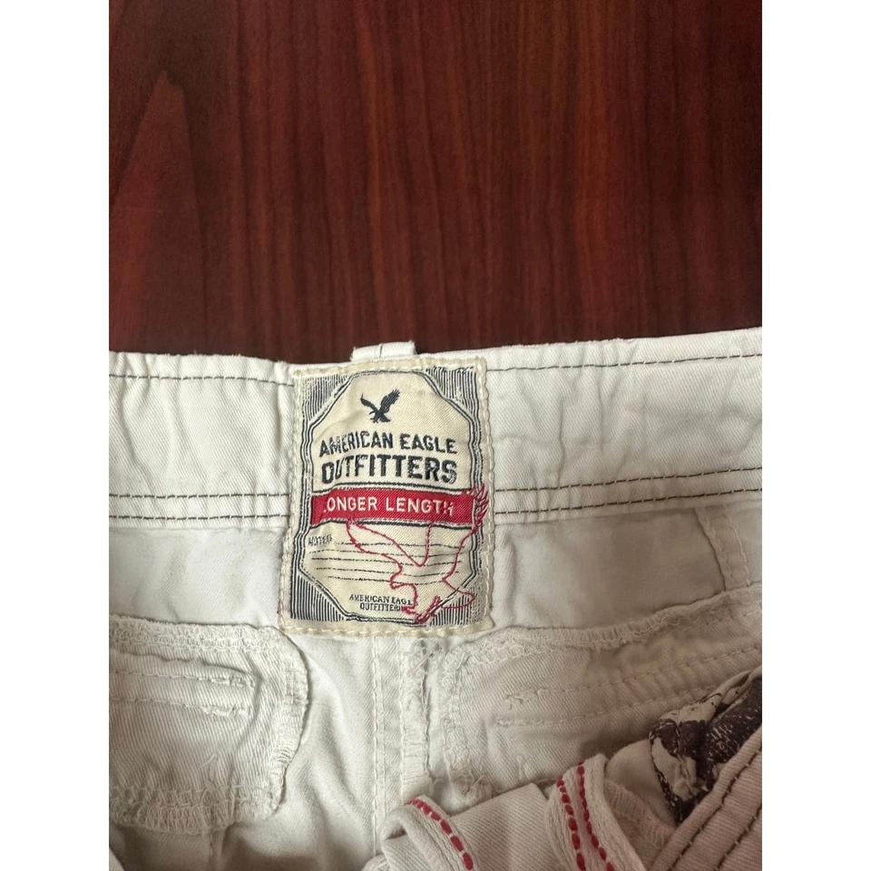 American Eagle Outfitters AE Cargo Shorts Mens 28 Longer Length Khaki FLAW - Image 4 of 4