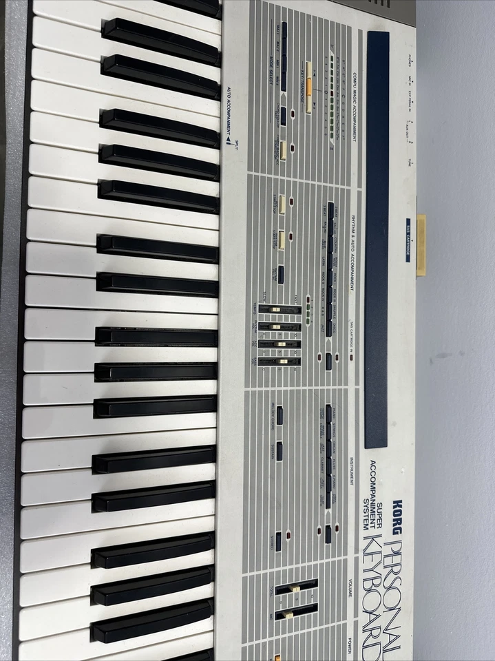 KORG SAS-20 Vintage Synthesizer / '83 personal keyboard w/ cart tested working — 第 3/4 张图片