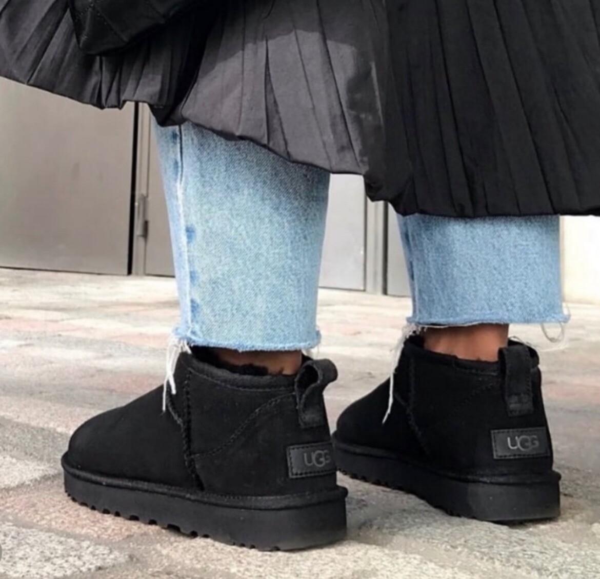 UGG Classic Ultra Mini big kids size Che/ dark grey / black image 10
