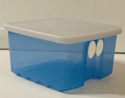 Vintage Tupperware Vented Fridge Smart Container #3993A & Seal #3994A BLUE