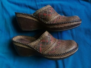 clarks artisan clogs