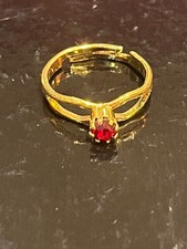 Goldtone Vintage Adjustable rings with stone ...