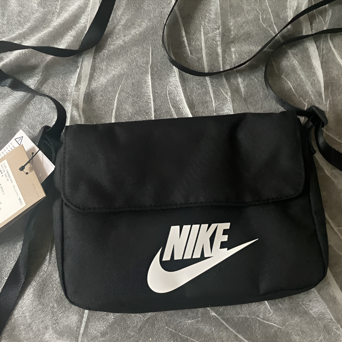 Nike NSW Futura 365 Crossbody Unisex Bag 3L Black CW9300-010 | eBay