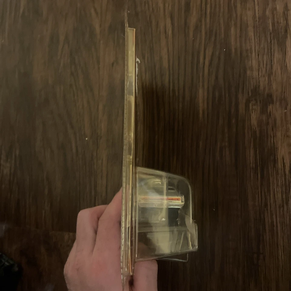  Cargador Muscle Machines 66 (Plata) escala 1:64 Foto 3 de 4