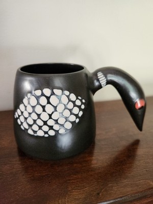 Stephen Schiffer Signed 1998 Black Loon Bird Sculpted Goose Handle Pottery Mug