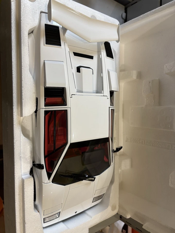 1:12 KK SCALE Lamborghini Countach Lp 5000 S Qv White 1985 KKDC120142 - Immagine 4 di 4