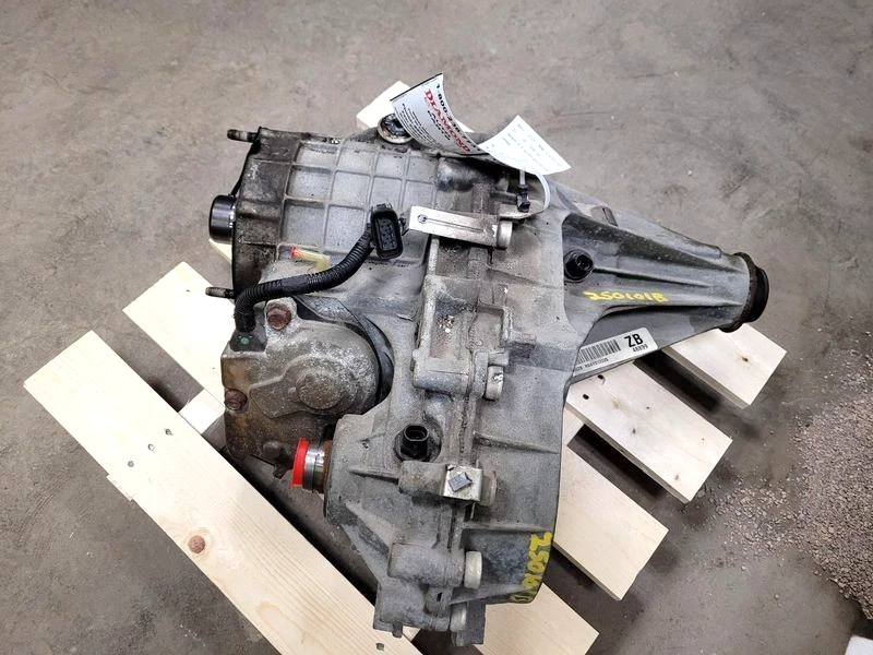 2003-2007 Chevrolet Chevy Suburban 1500 Transfer Case Opt NP8 - Image 2 of 4