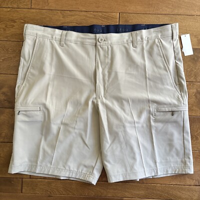 IZOD Men Golf Swingflex Cargo Short Classic Fit Sz 42 NEW Khaki