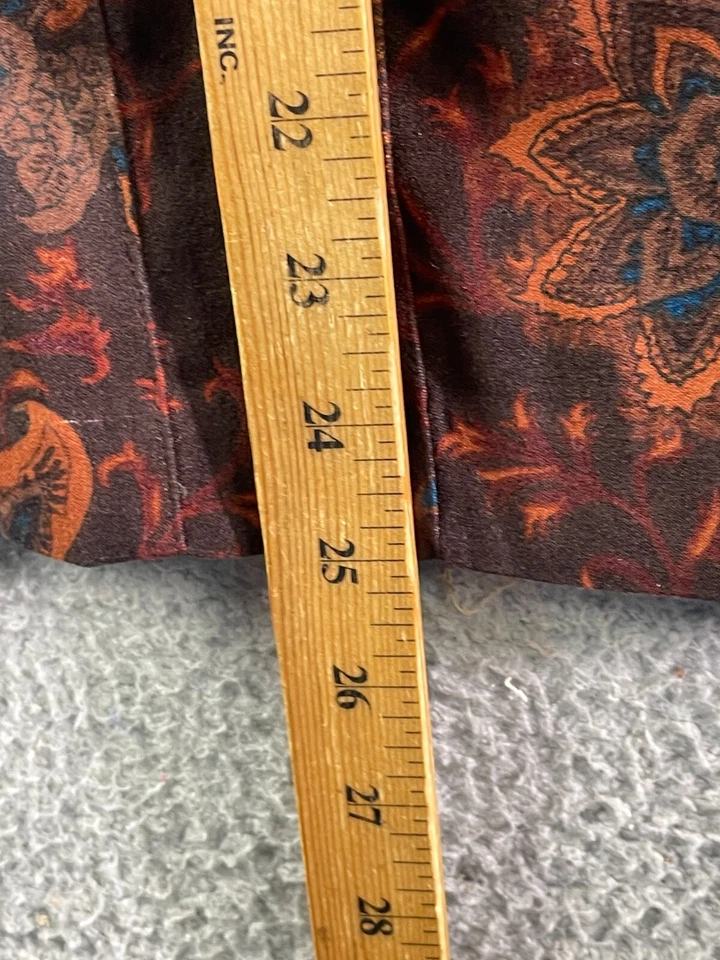 Jaqueta Feminina Elementz Paisley Vermelha Preta com Zíper Gola Simulada Tamanho XL - Imagem 4 de 4