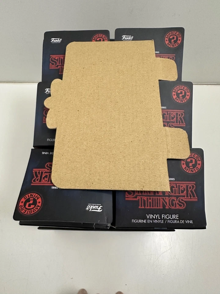 Funko Stranger Things Serie 1 Mystery Minis con vitrina y figuras sueltas Foto 3 de 4