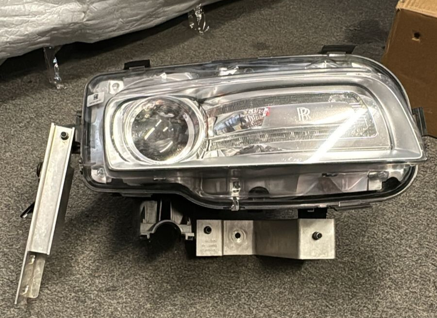10-18 Rolls Royce Ghost Wraith Dawn RIght RH HID Xenon Headlight 63127322042 OEM