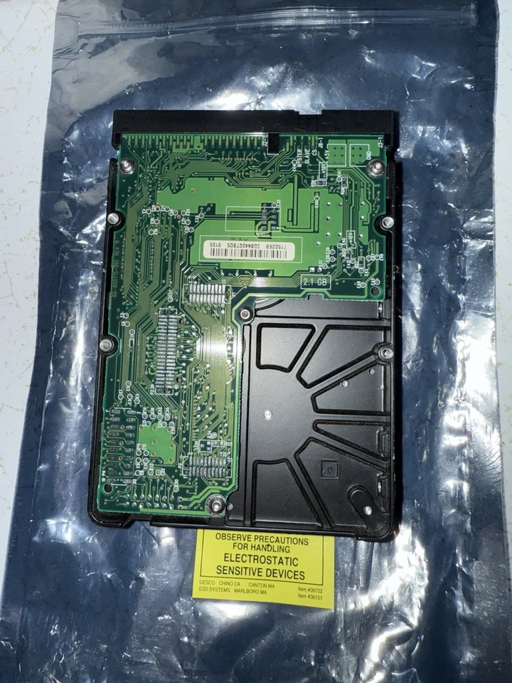 Western Digital Caviar 22100 WDAC22100-18H BHACRMH 99-004219-000 HDD - Image 2 of 2