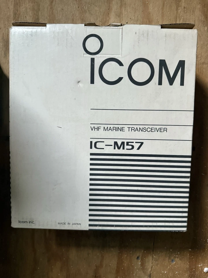 ICOM ic-M57 VHF Marine Transeiver - Image 2 of 4
