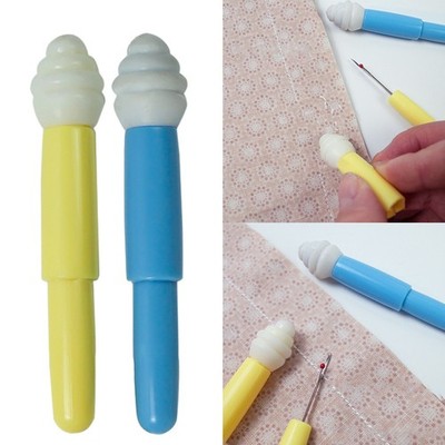 Handlicher Fadenradierer mit Nahttrennerfunktion perfekt zum Entnehmen von Nähten