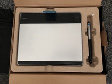 Wacom Intuos CTH-480S-ENES Graphics Tablet Pen and Touch, Small
