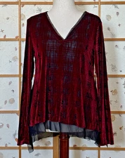 NEW Vera Wang Velvet Tunic Top Women's Large Black Red Burnout Whimsigoth Slinky
