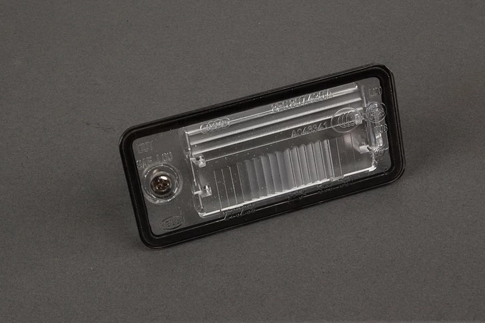 Vag License Plate Light For Audi A3 A4 A5 A6 A8 Q7 2001-2015 Genuine 8E0943021B - Image 1 of 1