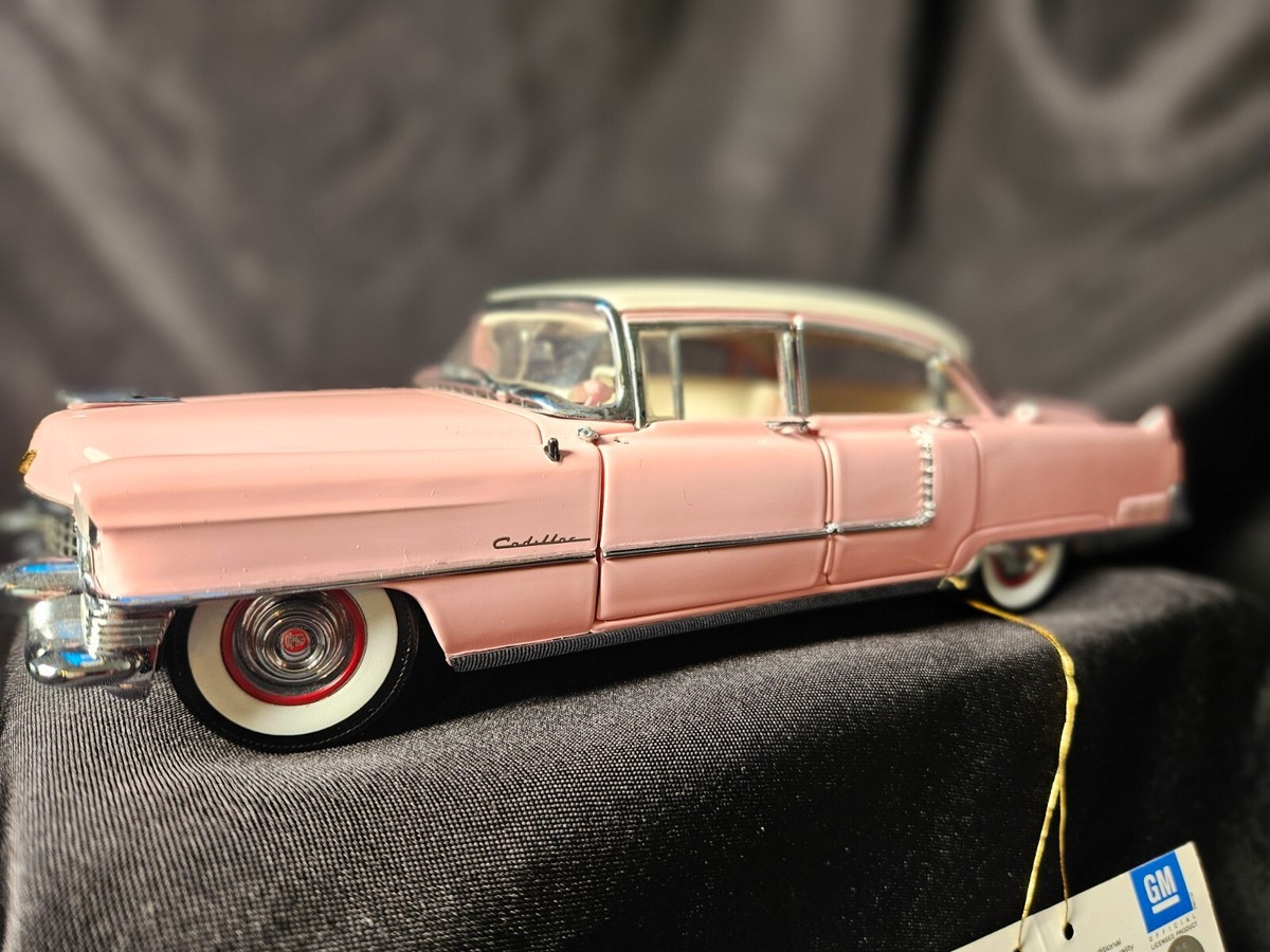 Elvis Presley Pink Cadillac 1/24 スケール