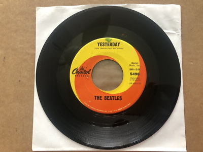 Vintage CAPITOL Record 45 rpm 5498 BEATLES Yesterday / Act Vintage CAPITOL Record 45 rpm 5498 BEATLES Yesterday / Act