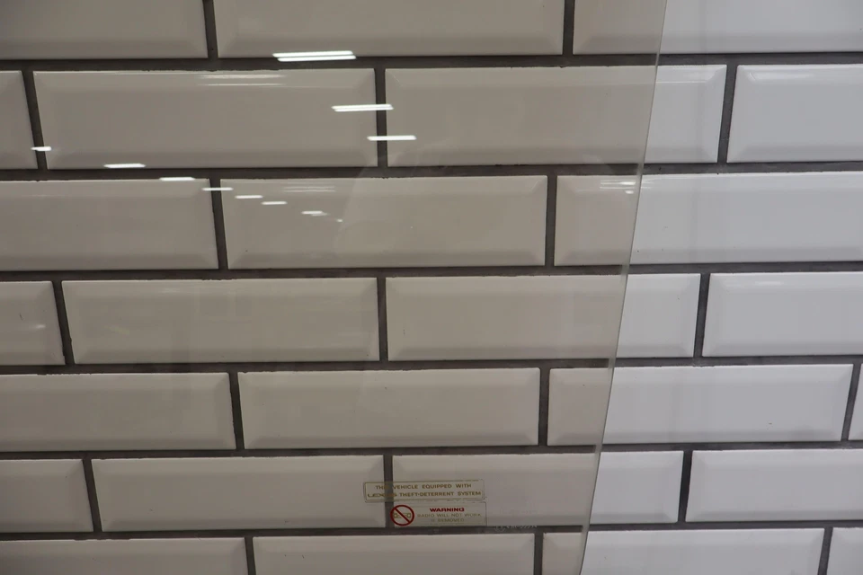 Lexus LX450 1996-1997 puerta delantera izquierda izquierda ventana vidrio (solo vidrio) Foto 3 de 4