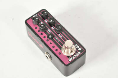 Mooer 009 Blacknight Micro Preamp Pedal