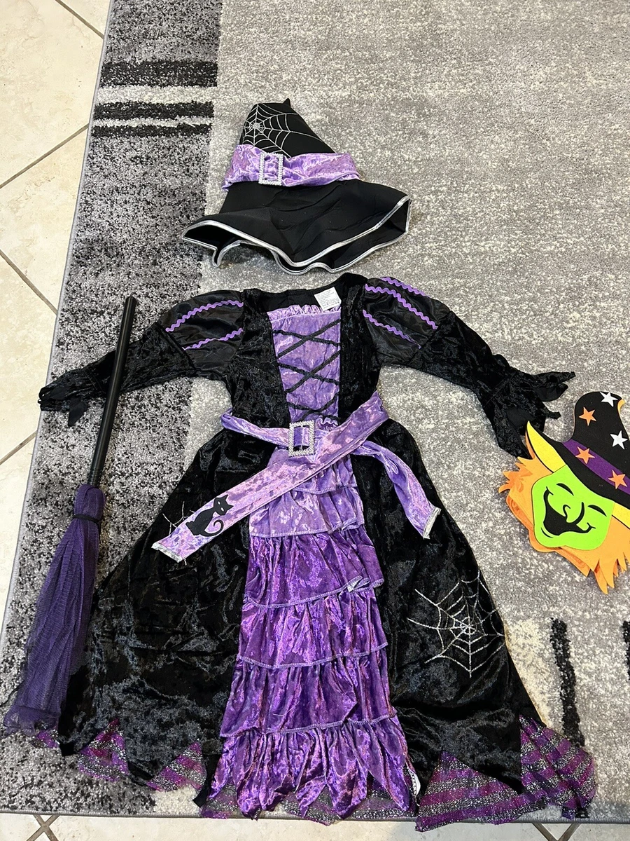 Kawaii witch shop costume
