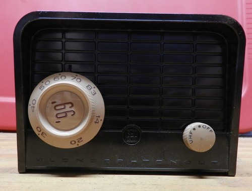1954 Vintage BT Labs Nuovo All Channel UHF Convertitore Modello 99 in scatola originale - Foto 3 di 11