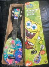 SPONGEBOB UKULELE IN ANANASFORM MIT TASCHE UND BOX NICKELODEON 2008