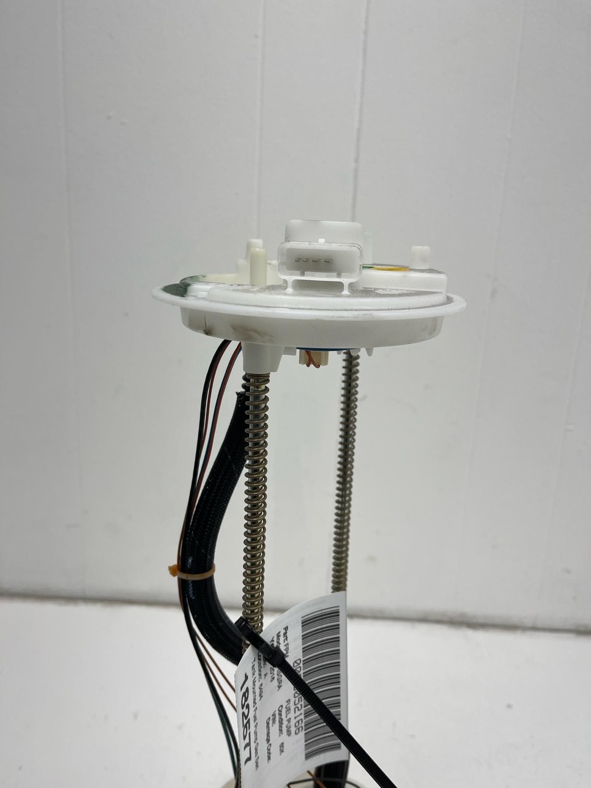 2009-2016 MASERATI GRANTURISMO 4.7L RWD Tank Mounted Fuel Pump Gas Sender Assy