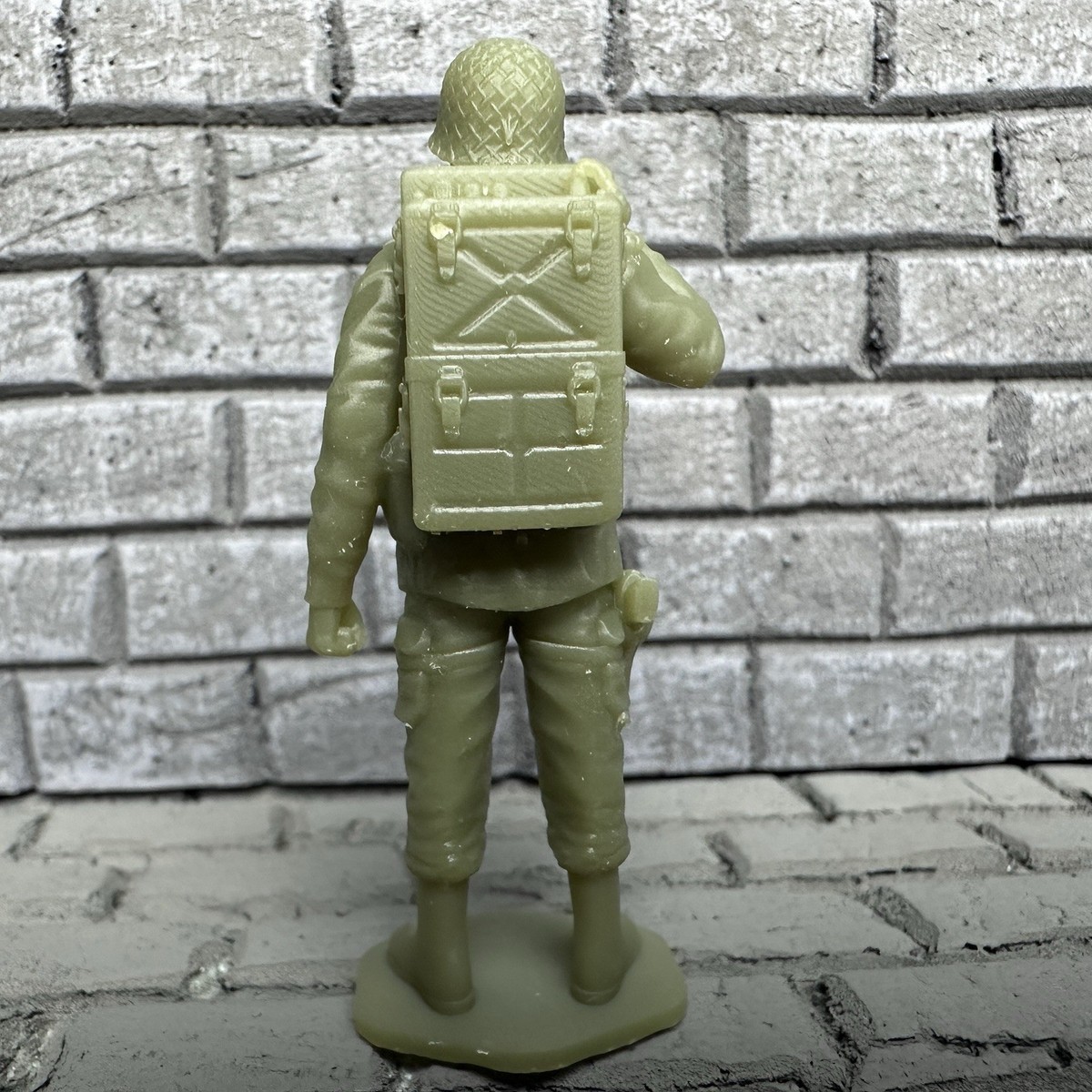 World War 2 Army RTO Radio American Toy Soldier Military Resin 1