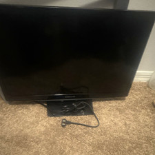 Samsung UN32H4000 32" LED 720p HD Flat Screen TV 60Hz Black ATSC Inputs