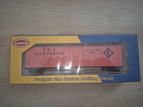 H0 US-Kühlwagen 50 Ft. Erie Lackawanna EL 5029 Evemodel Piko Roco Märklin DC AC | Condition: Neu