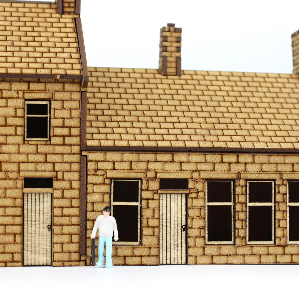 WWS Model Railway Station – OO Gauge Building Platform Footbridge Canopy Diorama - Image 3 of 4