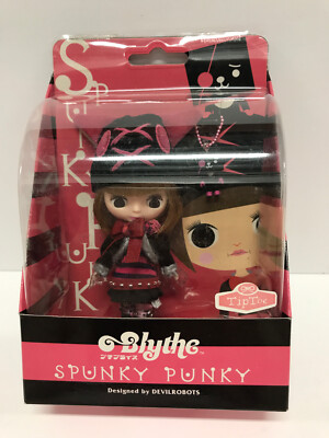 Petite Blythe Spunky Punky brown eyes & hair red black outfit NRFB New Excellent