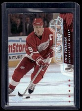 2003-04 Upper Deck Shooting Stars Steve Yzerman #SS7 Detroit Red Wings