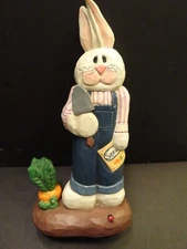 EDDIE WALKER Midwest Cannon Falls  12" Garden RABBIT BUNNY Carrot seeds Ladybug