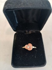 Ladies Pink w/ Crystal Flower with Gold Toned Band Ring - Size 8