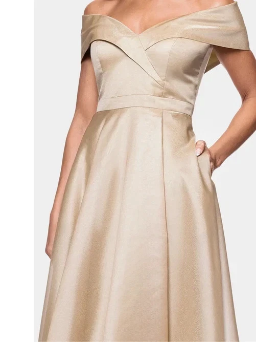 Vestido Xscape Azul Marino Dorado Fuera del Hombro Organza Talla 12 $268 Foto 2 de 3