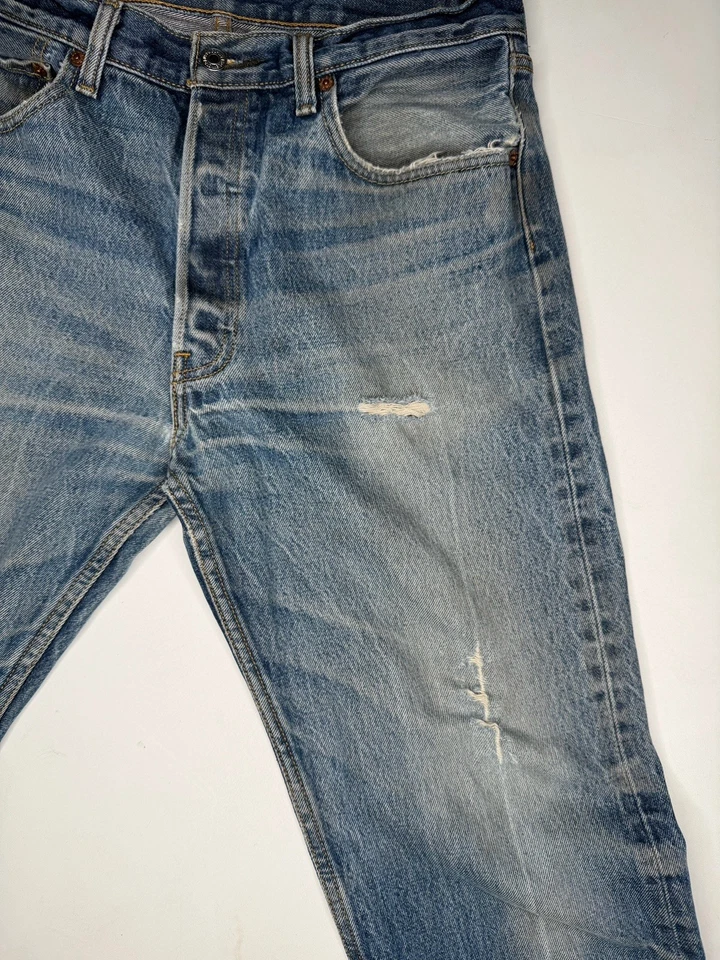 Jeans de mezclilla vintage Levi’s 501 botón mosca pierna recta 33 x 32* Foto 4 de 4