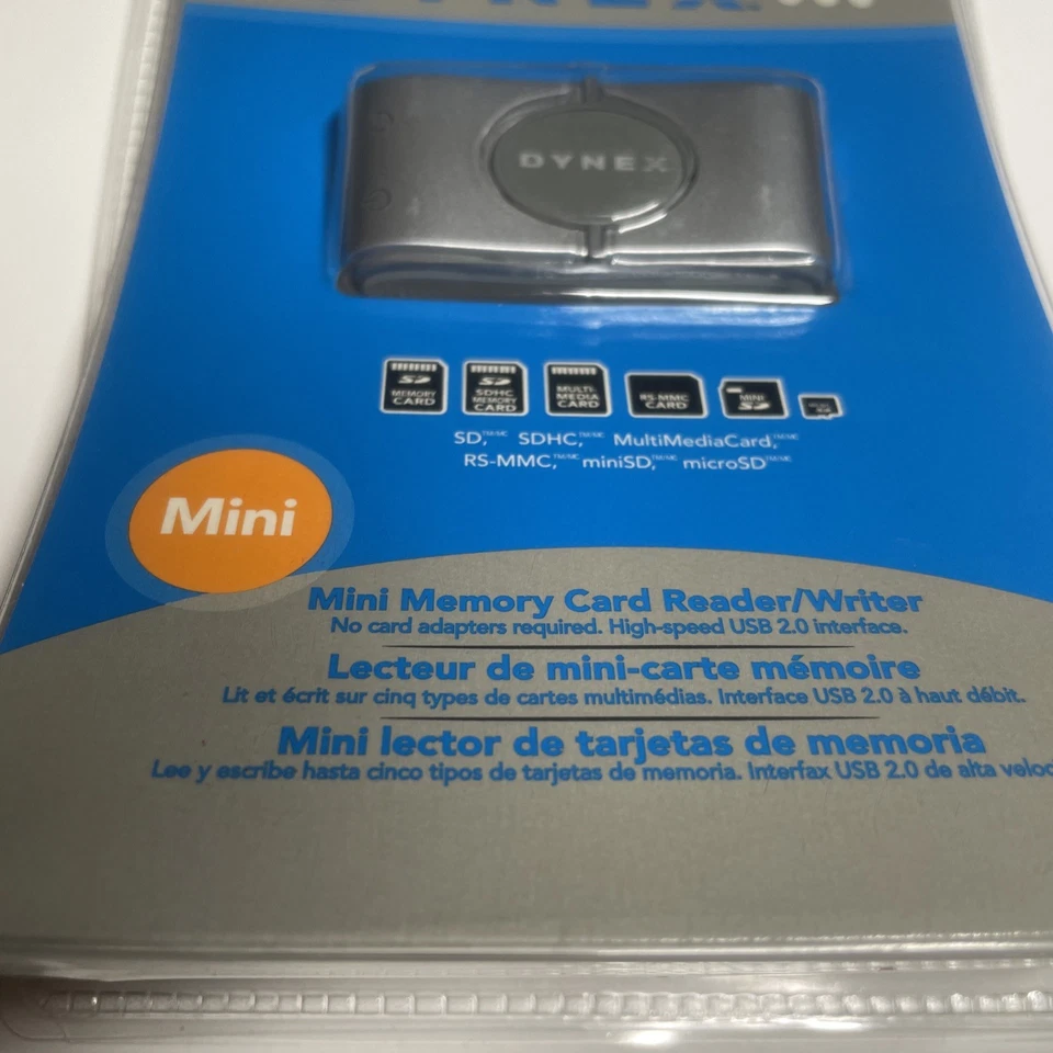 Dynex  6-in-1 USB 2.0 Mini Multi-Memory Card Reader Micro sd DX-CRMN1  - Image 3 of 4