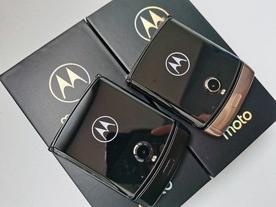Motorola スマートフォン ブラック 95%n ew - Motorola Razr 2019 (XT2000) Black/Gold 128GB Unlocked