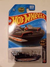 Hot Wheels Batman- Bat Boat Black Short Card 107/250 , 3/5