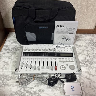 Zoom R16 Multi-Track Recorder Audio Interface Control Surface