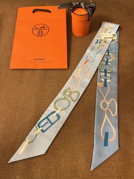 Brand New HERMES Twilly DO RE BOUCLES Silk Scarf